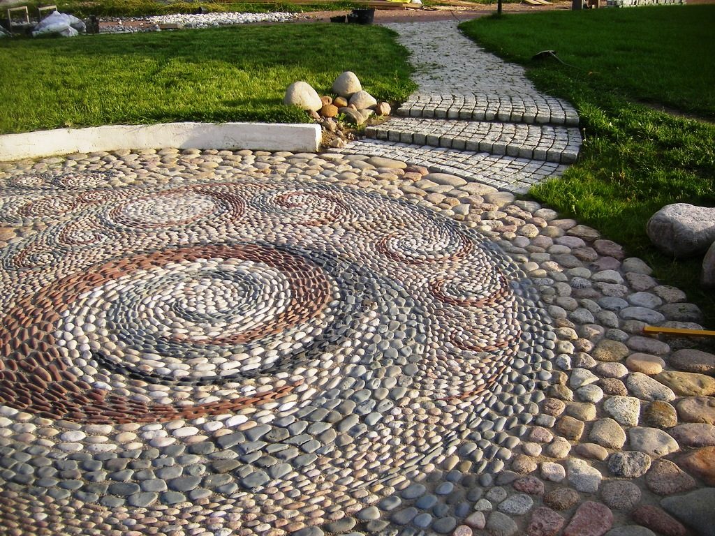 1365505215_dorozhki-iz-prirodnogo-kamnya-19