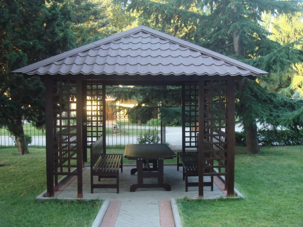 sadovaya-besedka