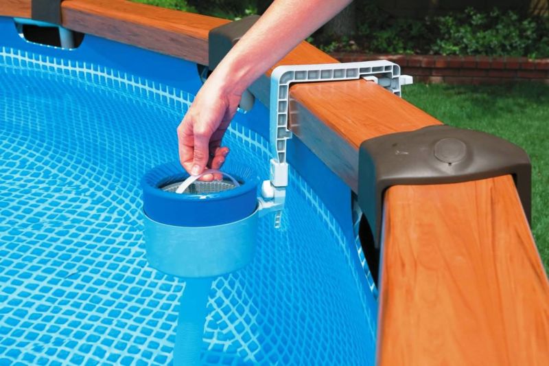 swimming-pool-skimmer-basket